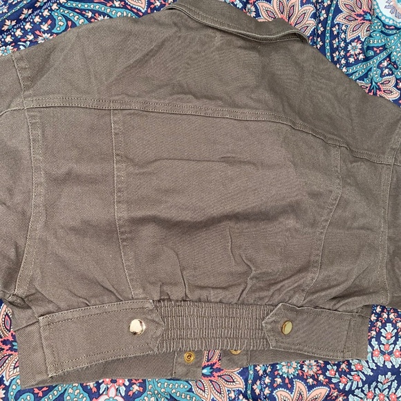 Mebon Army Green Crop Gold Button up Jacket - Picture 4 of 4